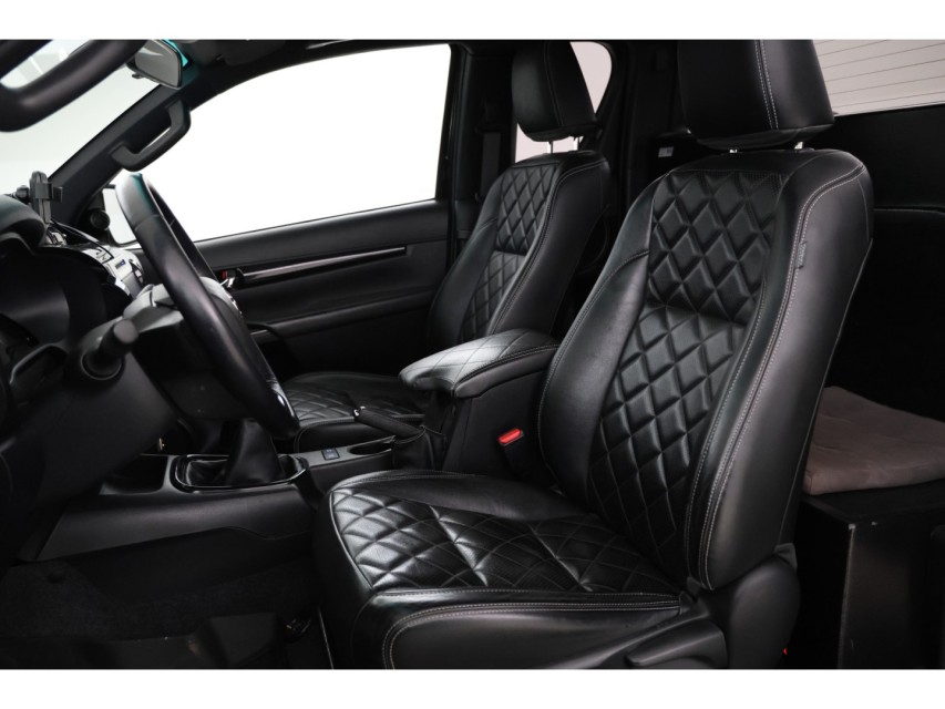 
								Toyota Hilux 2.4 D-4D Xtra Cab Challenger vol									