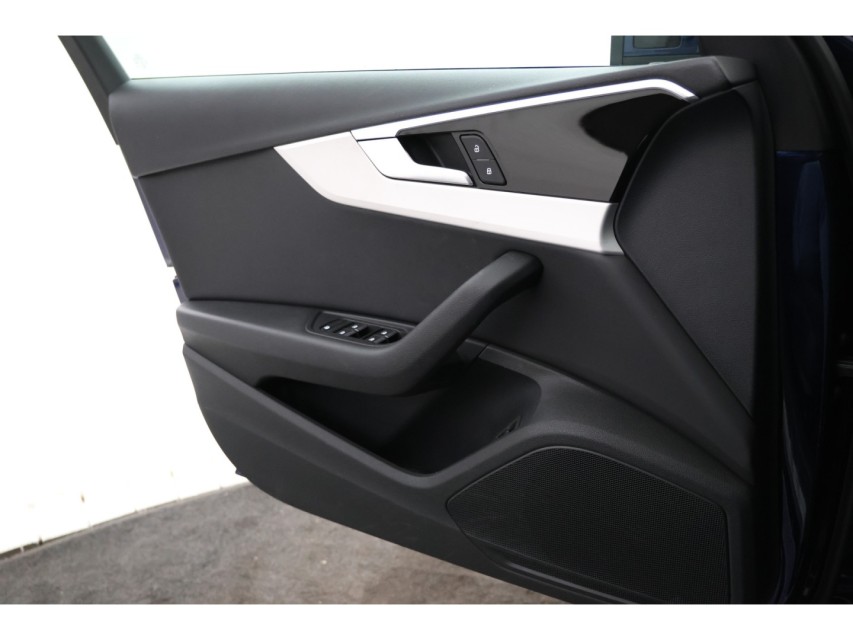 
Audi A4 Avant 35 TDI Business Edition vol									