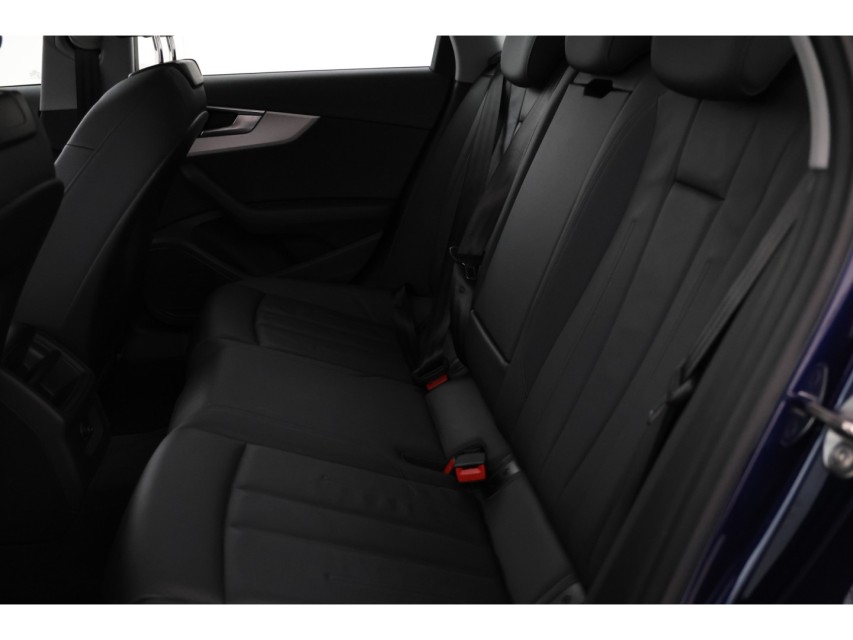 
Audi A4 Avant 35 TDI Business Edition vol									