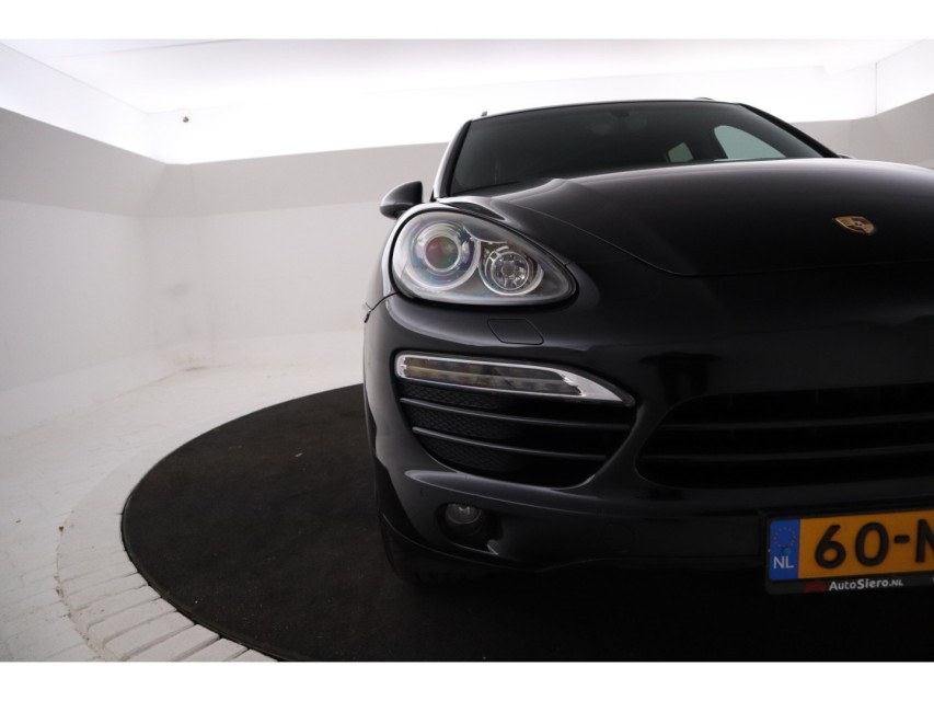 
								Porsche Cayenne 4.8 S – vol									