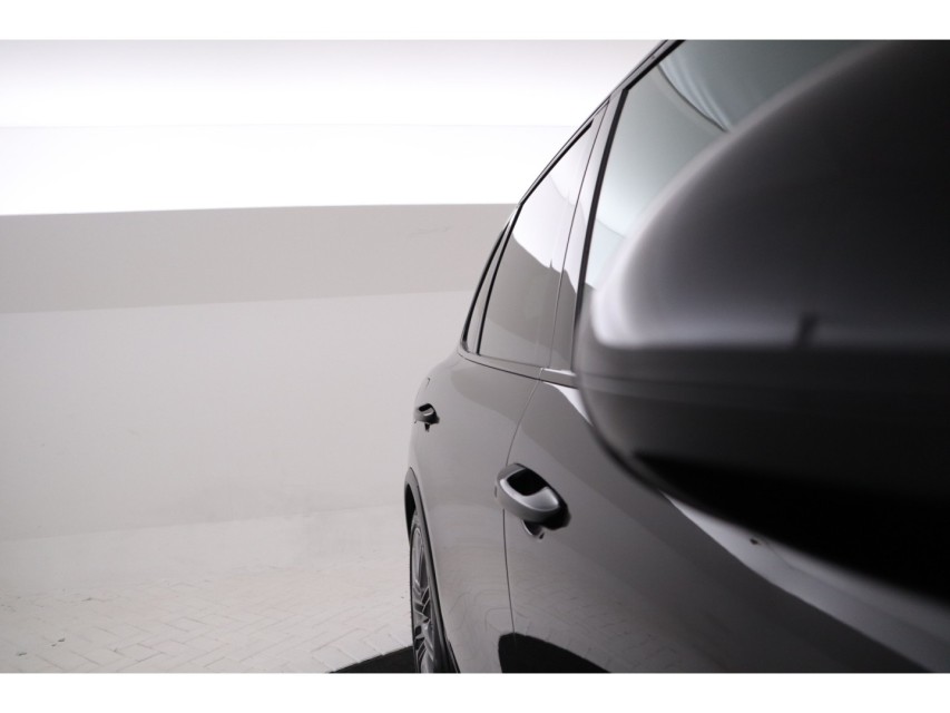 
								Porsche Cayenne 4.8 S – vol									