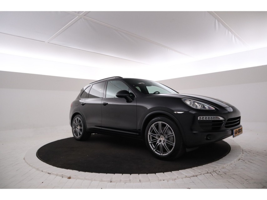 
								Porsche Cayenne 4.8 S – vol									