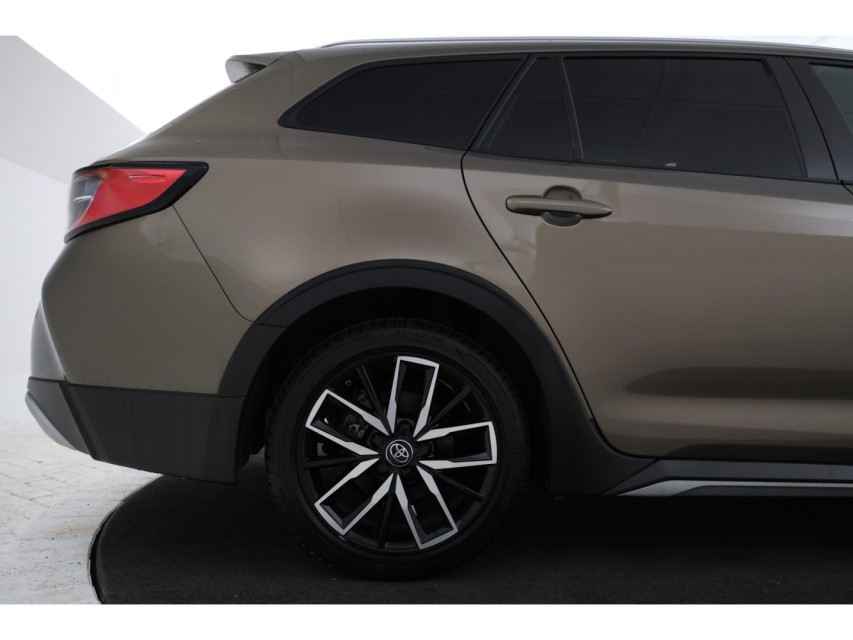 
Toyota Corolla Touring Sports 1.8 Hybrid Trek vol									