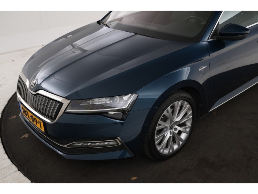 
								Škoda Superb Combi 1.4 TSI iV L& K vol									