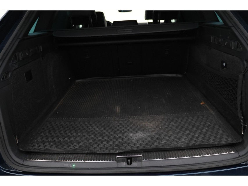 
								Škoda Superb Combi 1.4 TSI iV L& K vol									