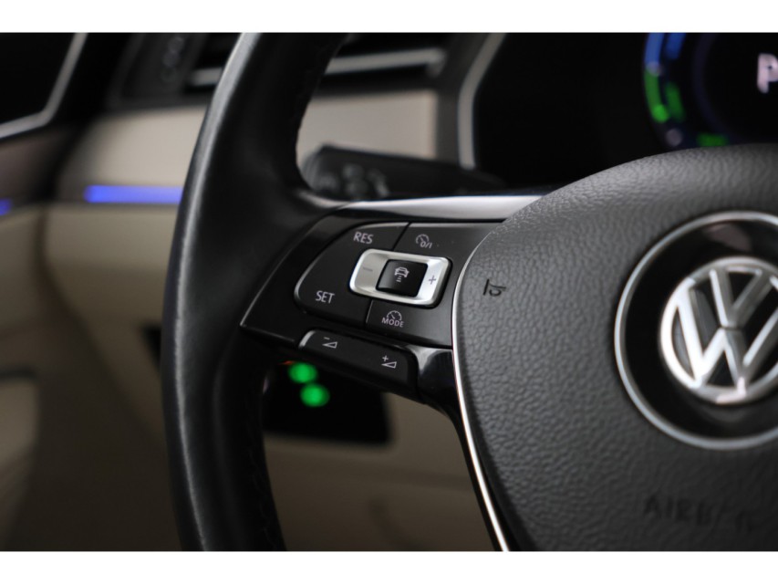 
								Volkswagen Passat Variant 1.4 TSI GTE Highline vol									