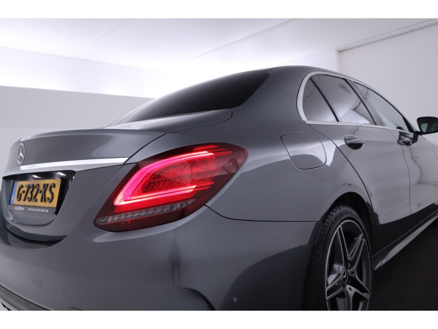 
Mercedes-Benz C-Klasse 180 Premium Pack vol									