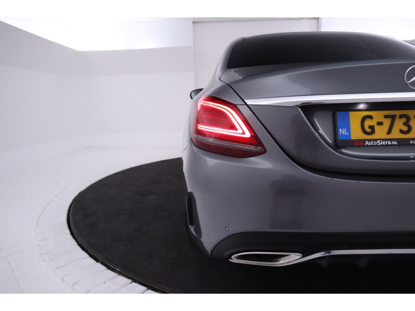 
Mercedes-Benz C-Klasse 180 Premium Pack vol									