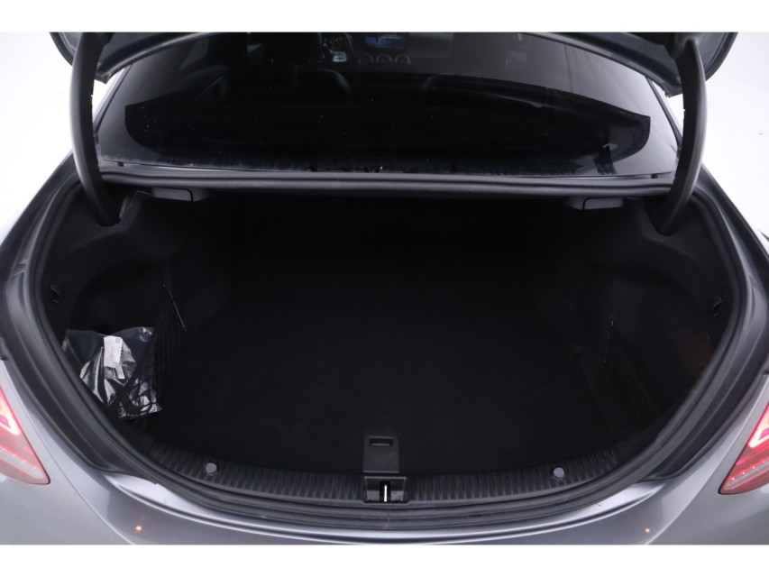 
Mercedes-Benz C-Klasse 180 Premium Pack vol									