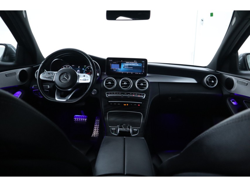 
Mercedes-Benz C-Klasse 180 Premium Pack vol									