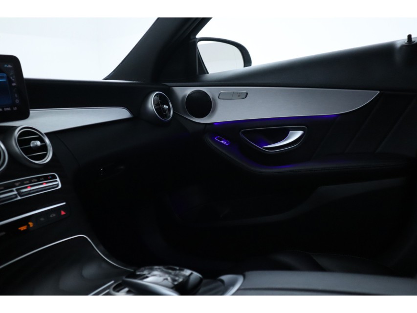 
Mercedes-Benz C-Klasse 180 Premium Pack vol									