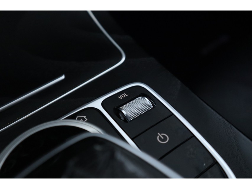 
Mercedes-Benz C-Klasse 180 Premium Pack vol									