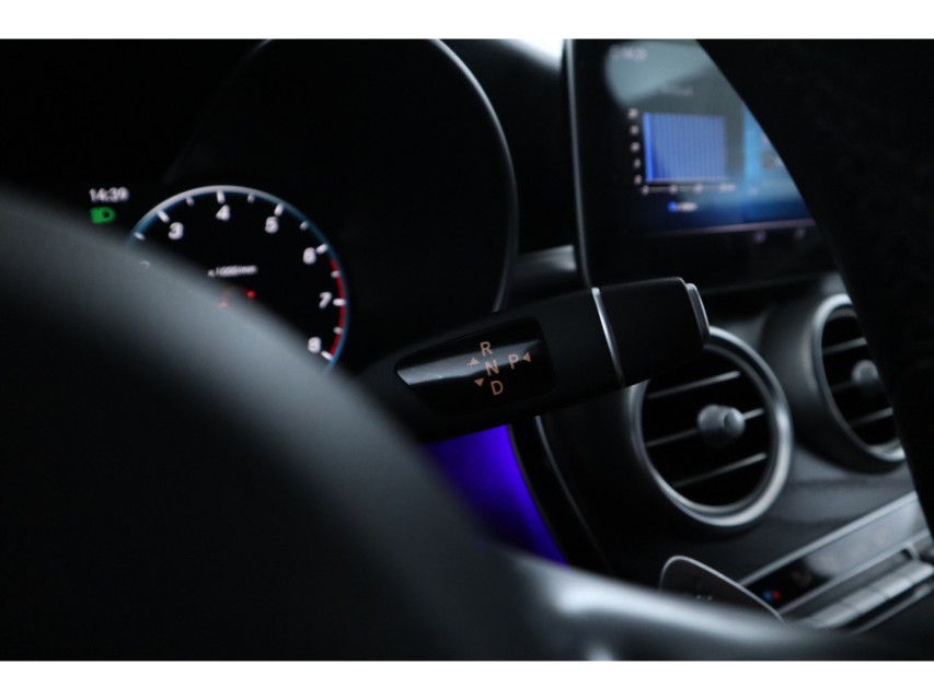 
Mercedes-Benz C-Klasse 180 Premium Pack vol									