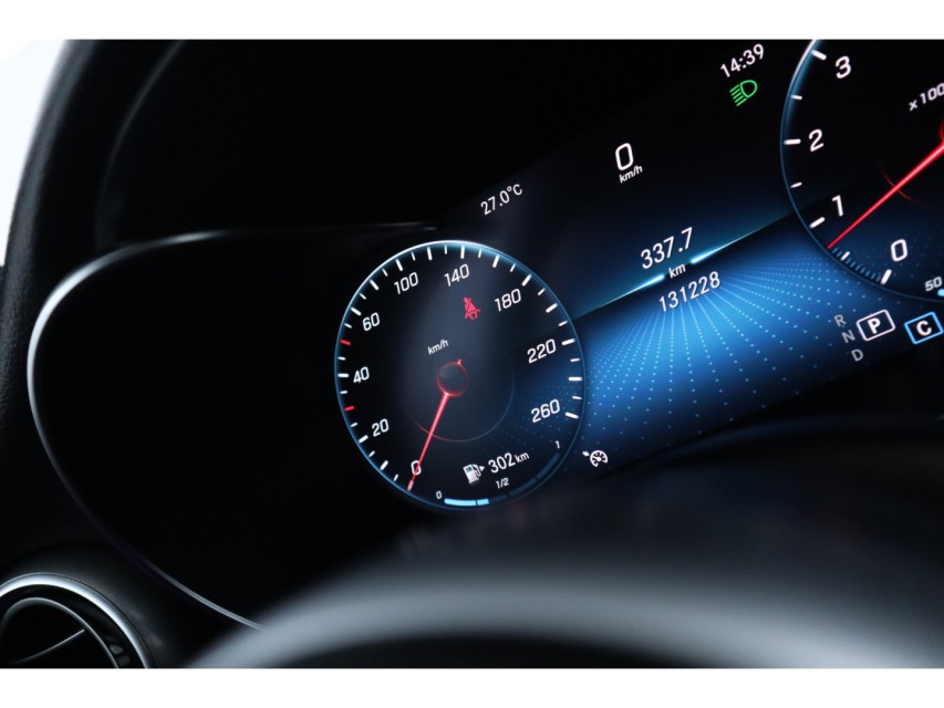 
Mercedes-Benz C-Klasse 180 Premium Pack vol									