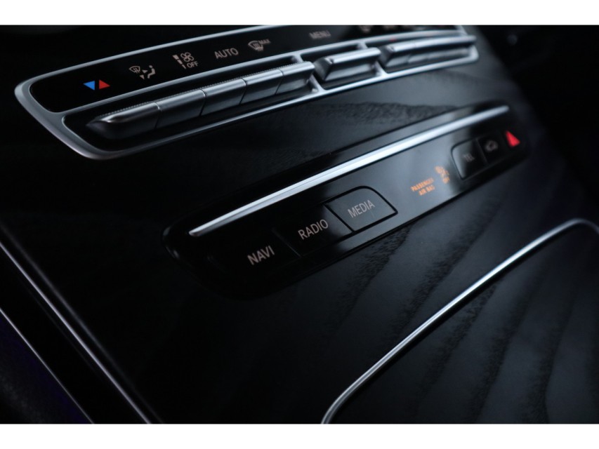 
Mercedes-Benz C-Klasse 180 Premium Pack vol									