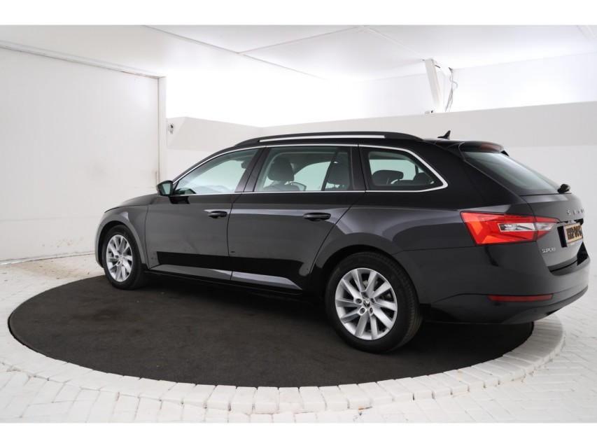 
Škoda Superb Combi 1.4 TSI iV Business Edition Plus vol									
