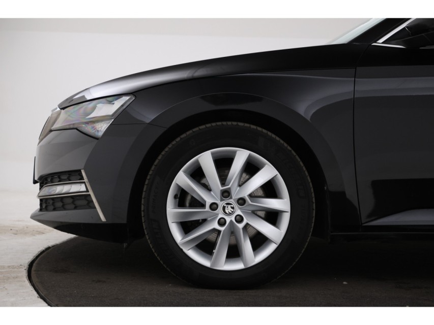 
Škoda Superb Combi 1.4 TSI iV Business Edition Plus vol									