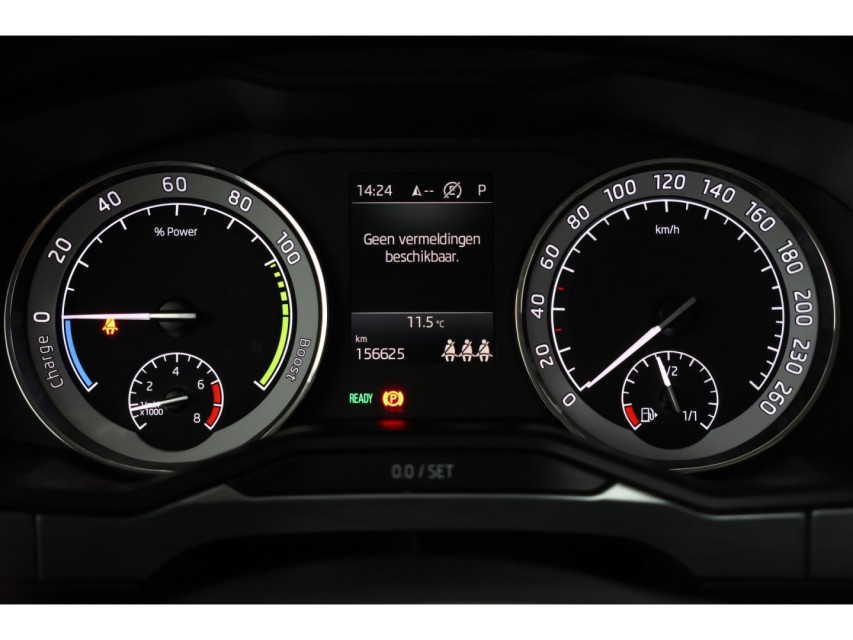 
Škoda Superb Combi 1.4 TSI iV Business Edition Plus vol									