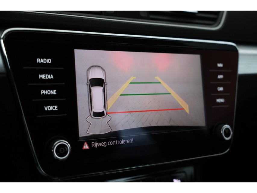 
Škoda Superb Combi 1.4 TSI iV Business Edition Plus vol									