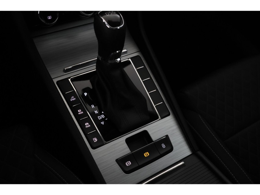 
Škoda Superb Combi 1.4 TSI iV Business Edition Plus vol									