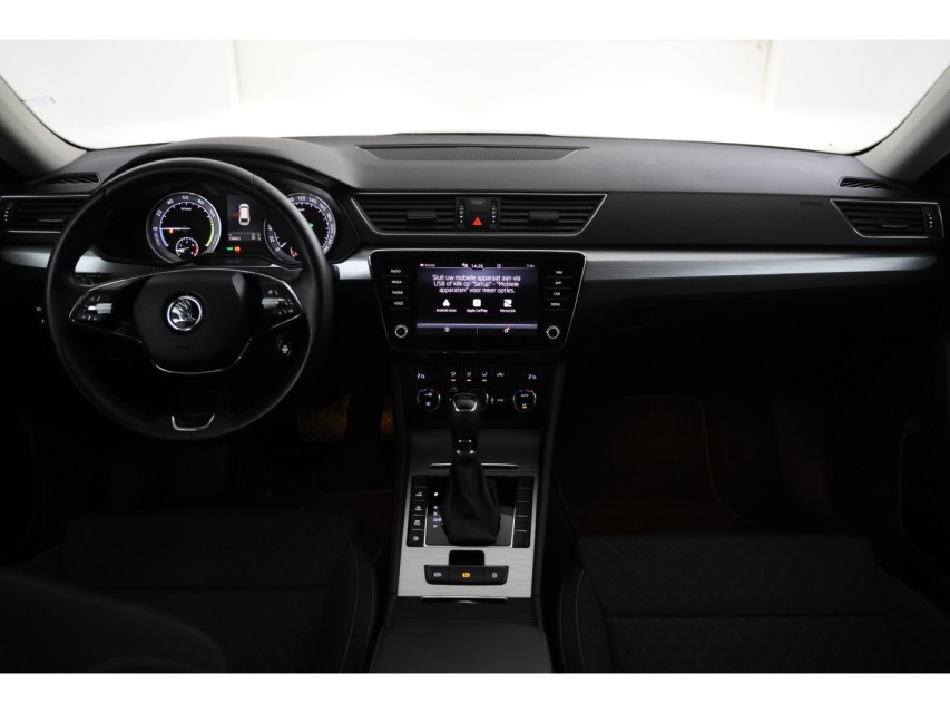 
Škoda Superb Combi 1.4 TSI iV Business Edition Plus vol									