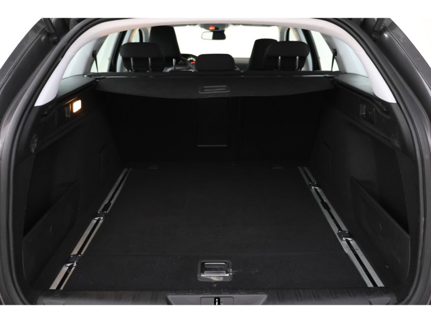 
Peugeot 308 SW 1.5 BlueHDi Allure vol									