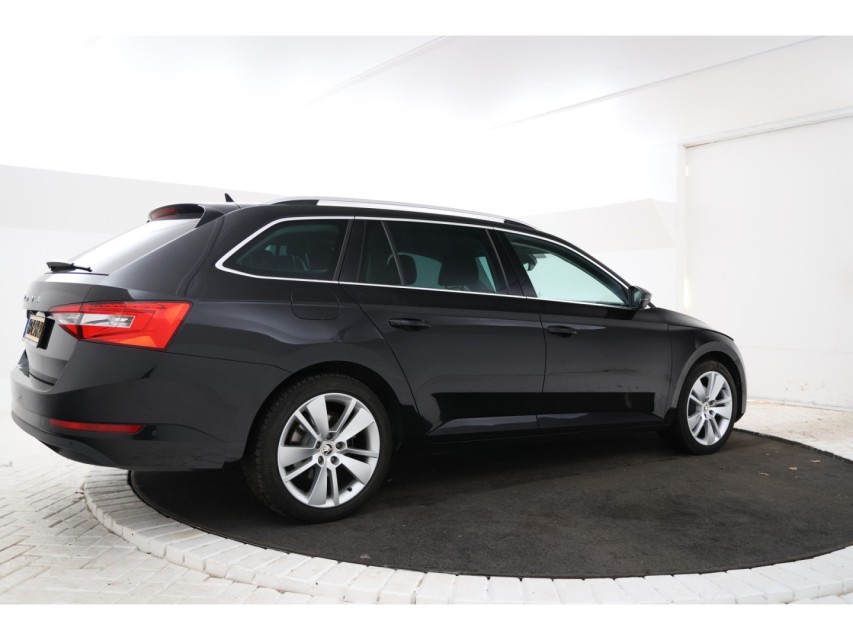 
Škoda Superb Combi 2.0 TDI Business Edition vol									