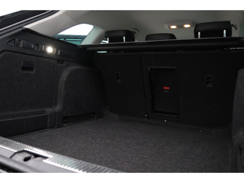 
Škoda Superb Combi 2.0 TDI Business Edition vol									