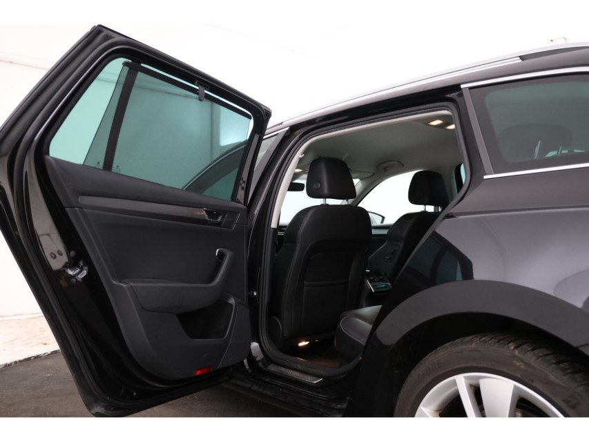 
Škoda Superb Combi 2.0 TDI Business Edition vol									