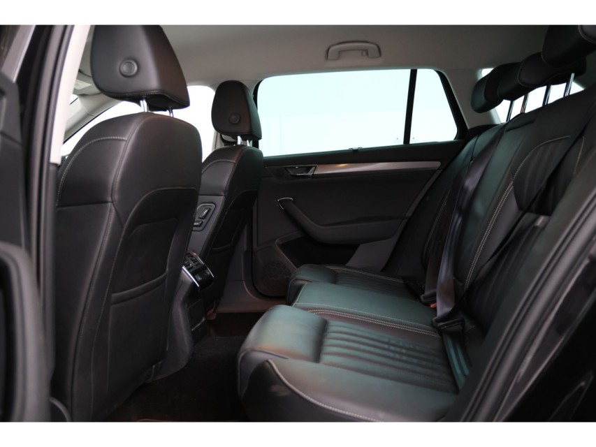 
Škoda Superb Combi 2.0 TDI Business Edition vol									