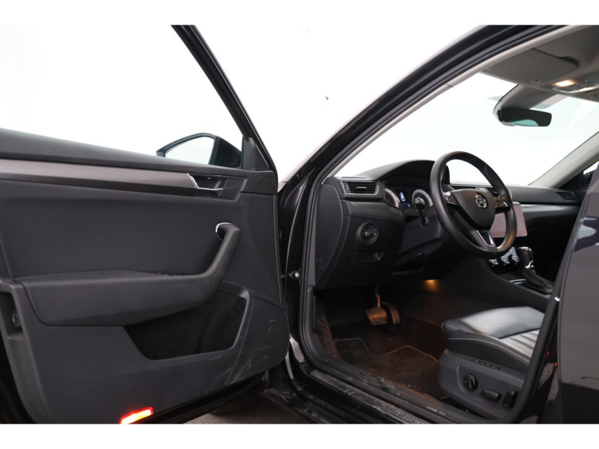 
Škoda Superb Combi 2.0 TDI Business Edition vol									