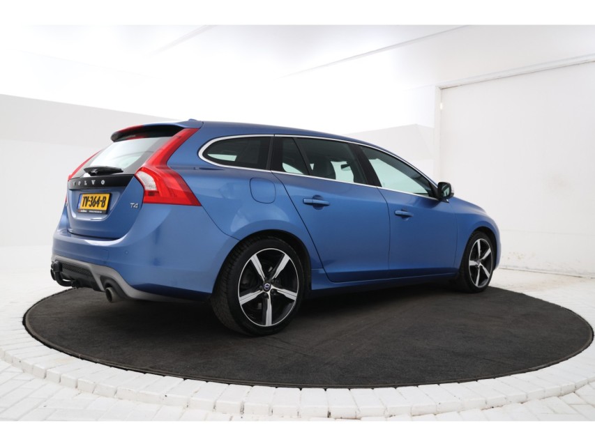 
								Volvo V60 2.0 T4 R-Design vol									