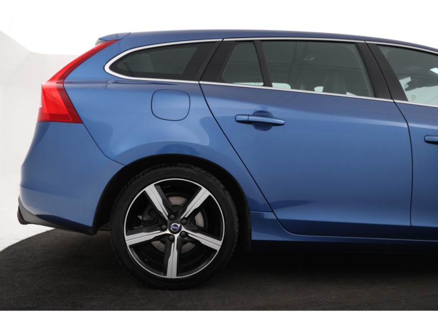 
								Volvo V60 2.0 T4 R-Design vol									