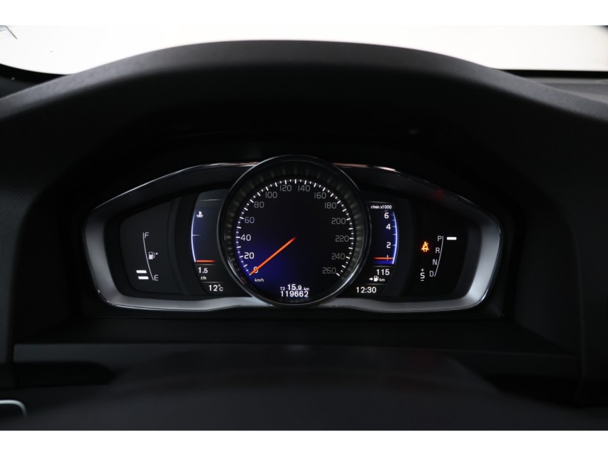 
								Volvo V60 2.0 T4 R-Design vol									