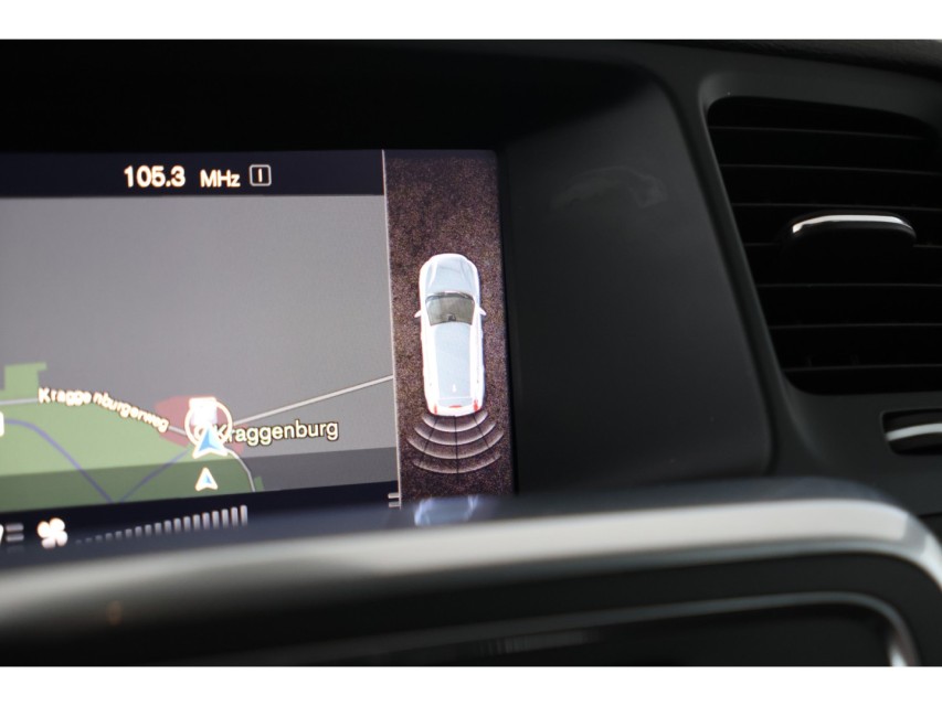 
								Volvo V60 2.0 T4 R-Design vol									