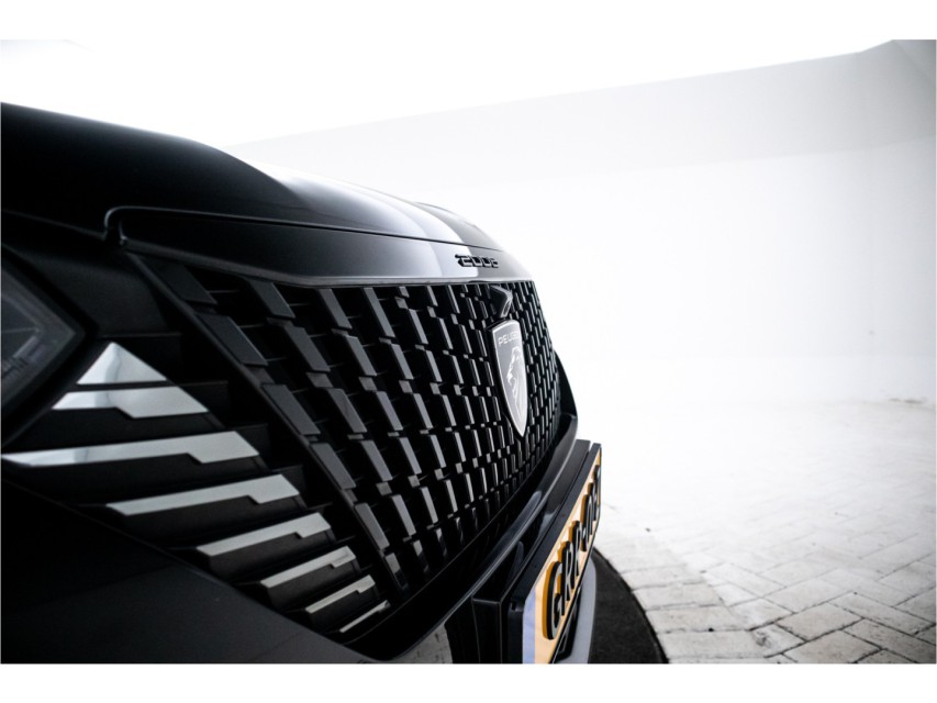 
								Peugeot 2008 1.2 PureTech 100 Allure vol									