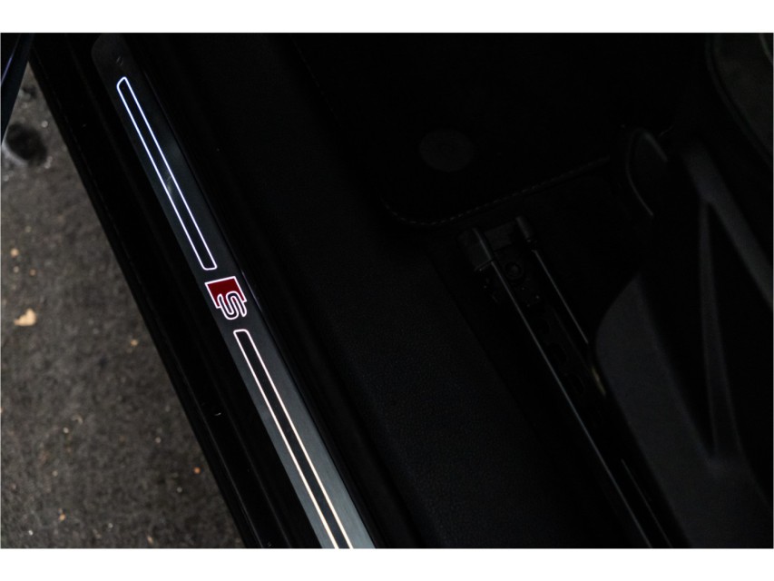 
Audi Q3 Sportback 45 TFSI e S Line vol									