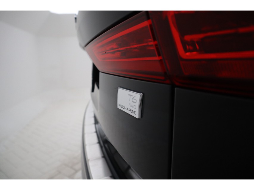 
Volvo XC60 2.0 Recharge T6 AWD Inscription Expression vol									