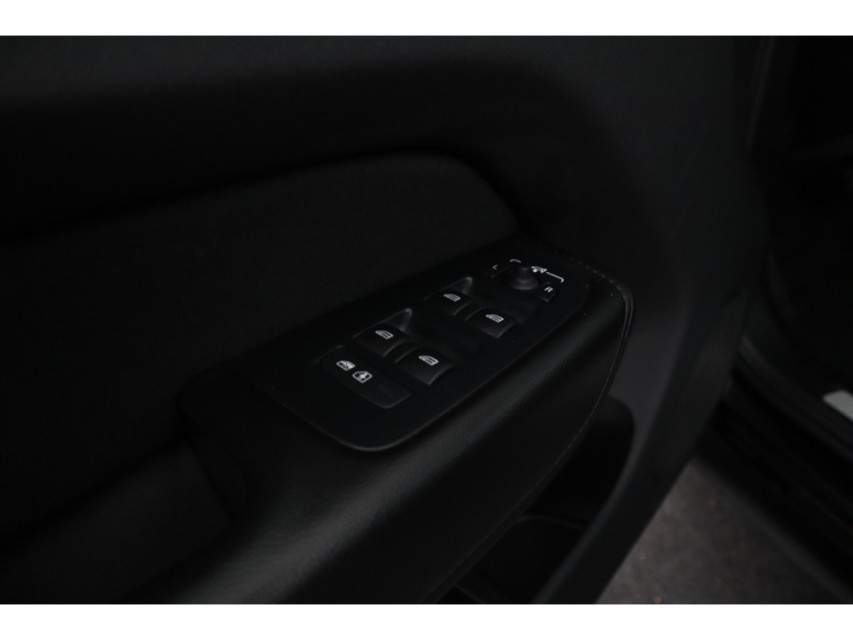 
Volvo XC60 2.0 Recharge T6 AWD Inscription Expression vol									