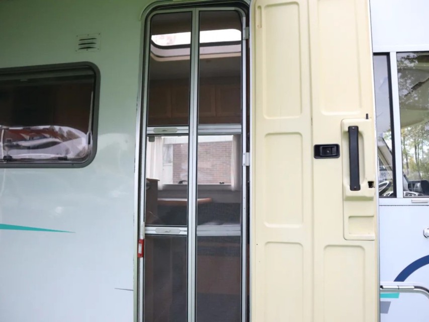 
Fiat  230 Hymer 6 persoons vol									