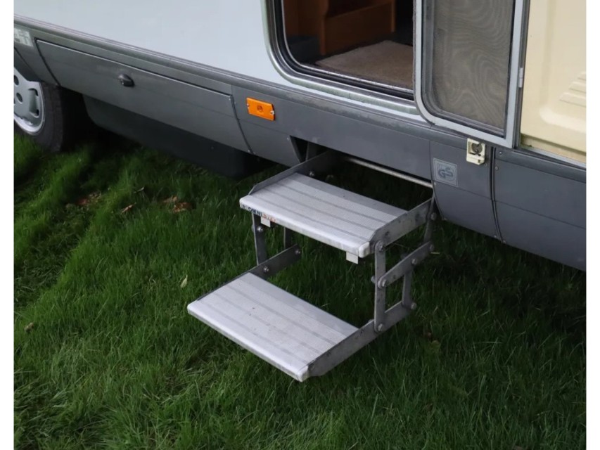 
Fiat  230 Hymer 6 persoons vol									