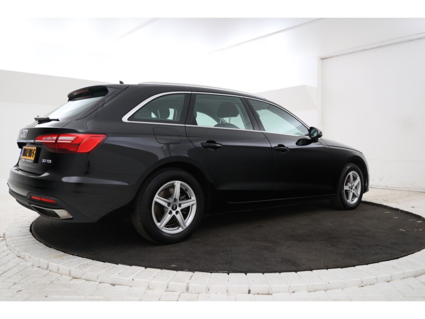 
Audi A4 Avant 35 TDI Pro Line vol									