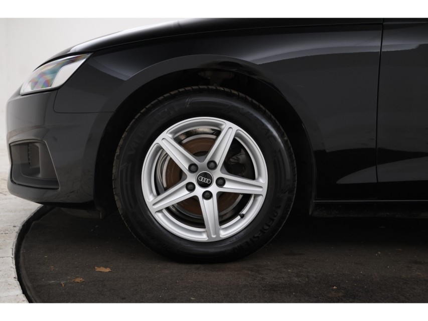 
Audi A4 Avant 35 TDI Pro Line vol									