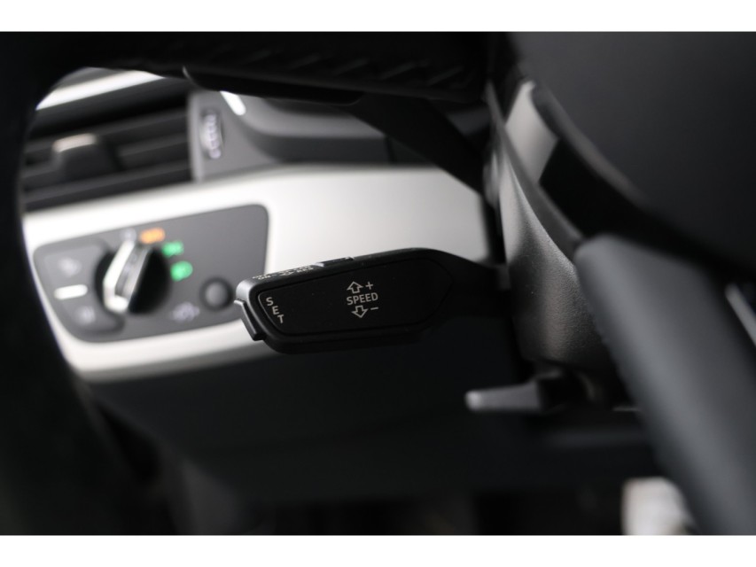 
Audi A4 Avant 35 TDI Pro Line vol									