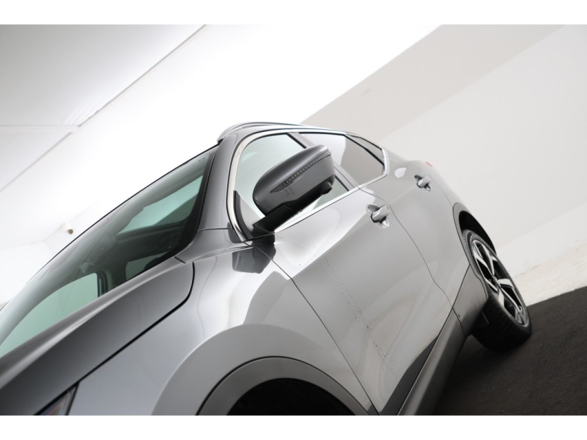 
Nissan QASHQAI 1.2 N-Vision vol									