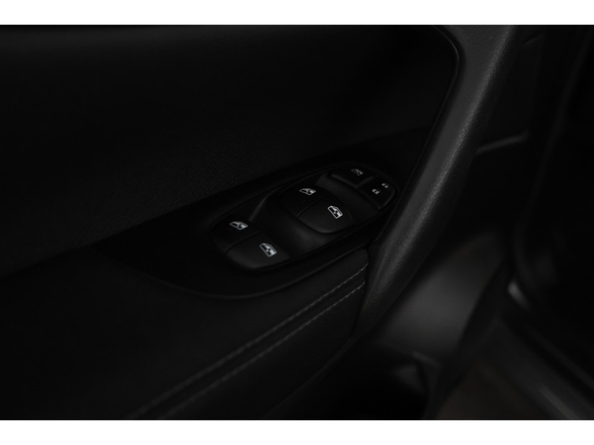 
Nissan QASHQAI 1.2 N-Vision vol									