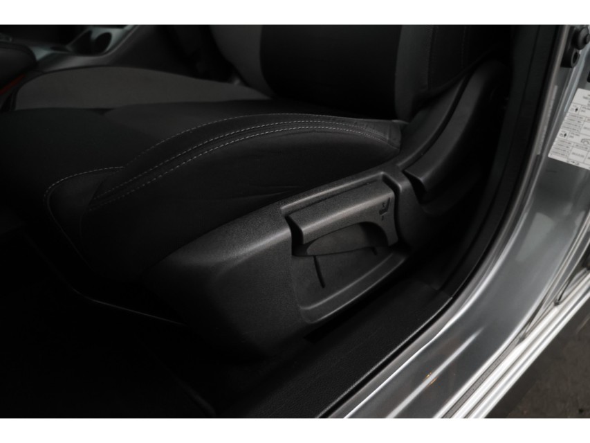 
Nissan QASHQAI 1.2 N-Vision vol									