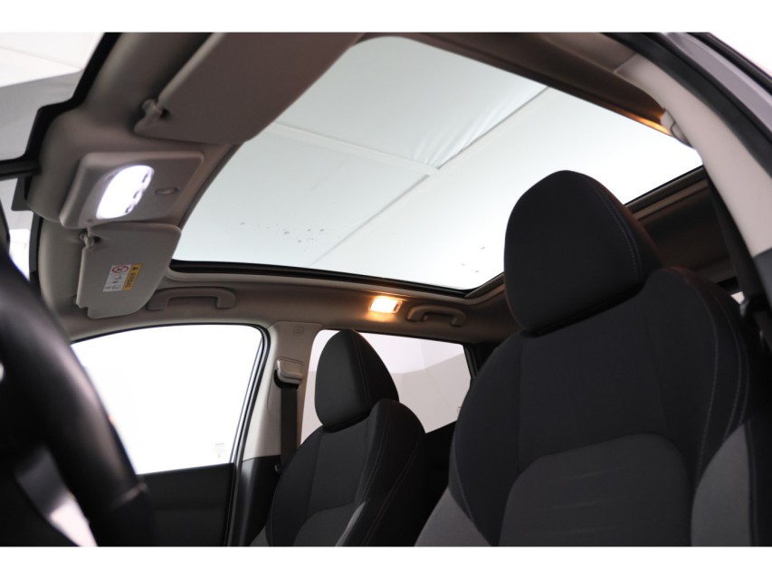 
Nissan QASHQAI 1.2 N-Vision vol									