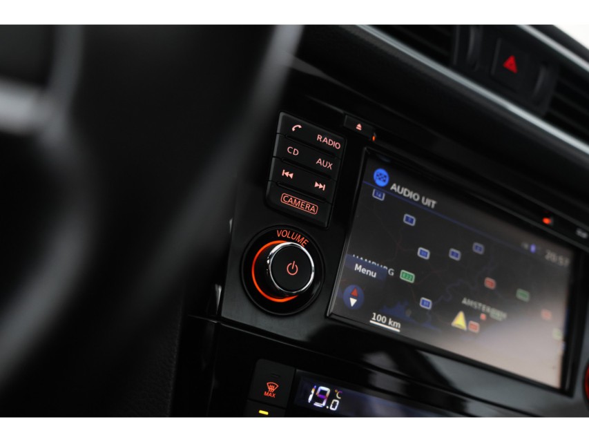 
Nissan QASHQAI 1.2 N-Vision vol									