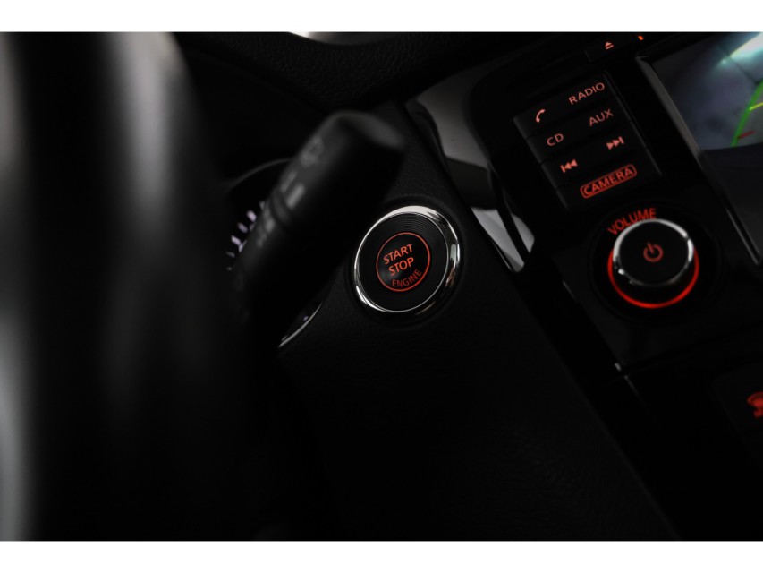 
Nissan QASHQAI 1.2 N-Vision vol									